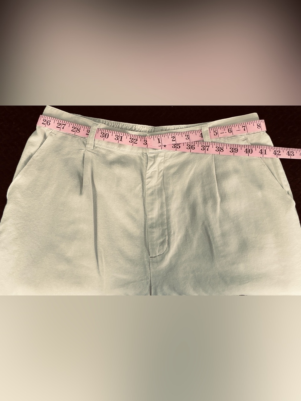 Time and Tru Light Beige Women’s Linen Shorts - Picture 4 of 7
